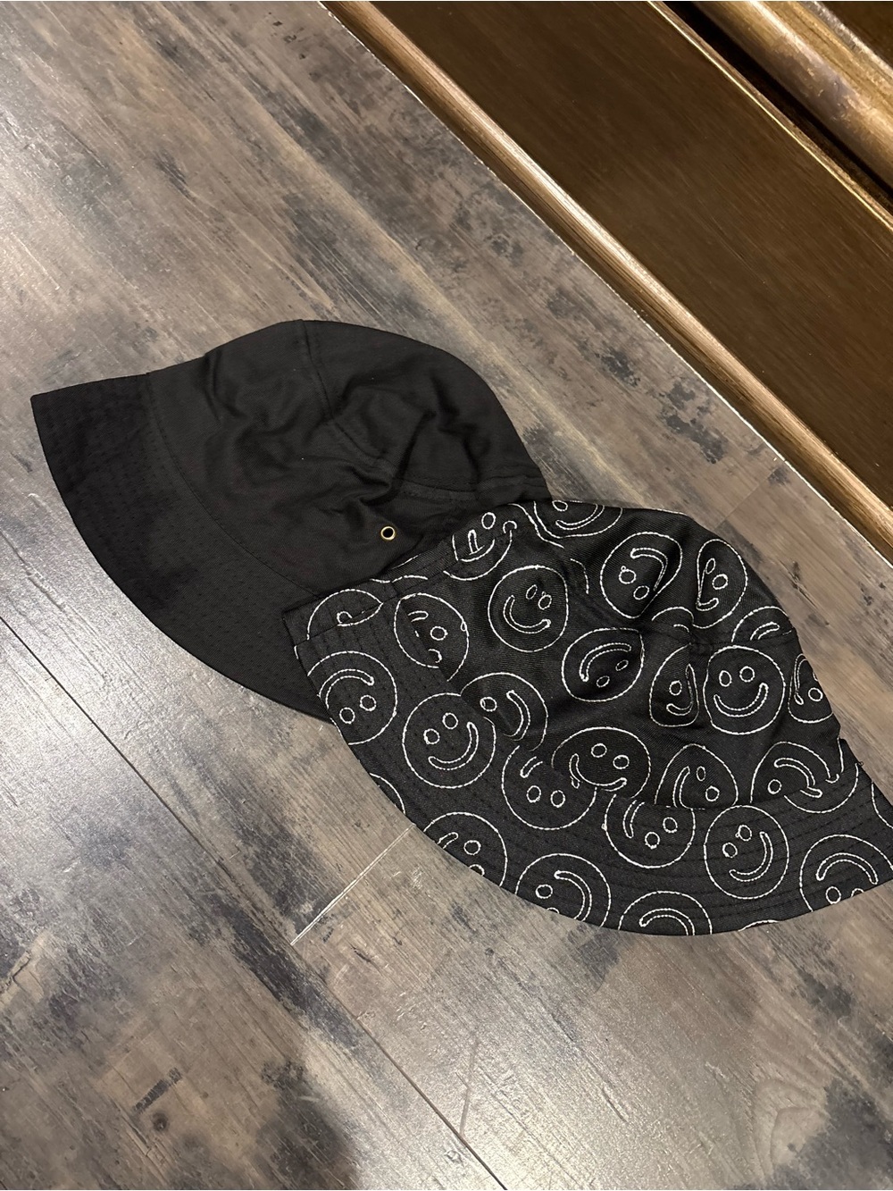 BUNDLE Black Bucket Hat and Smile Stitch Pattern